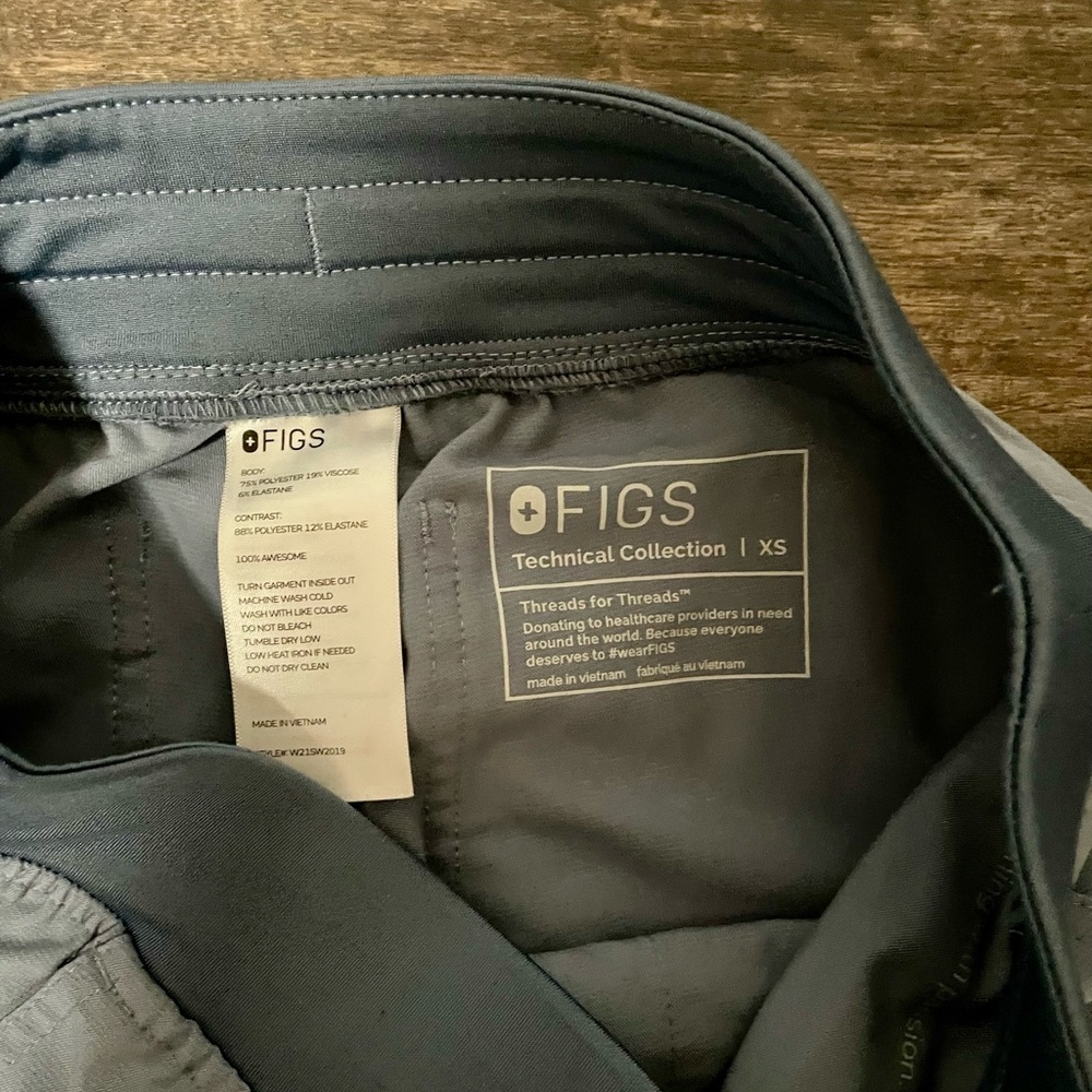 Figs brand vapor blue space dye scrub set - Picture 4 of 6